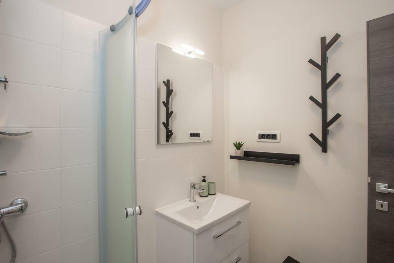 Caprice Studio Apartment Poreč Eksteriør billede