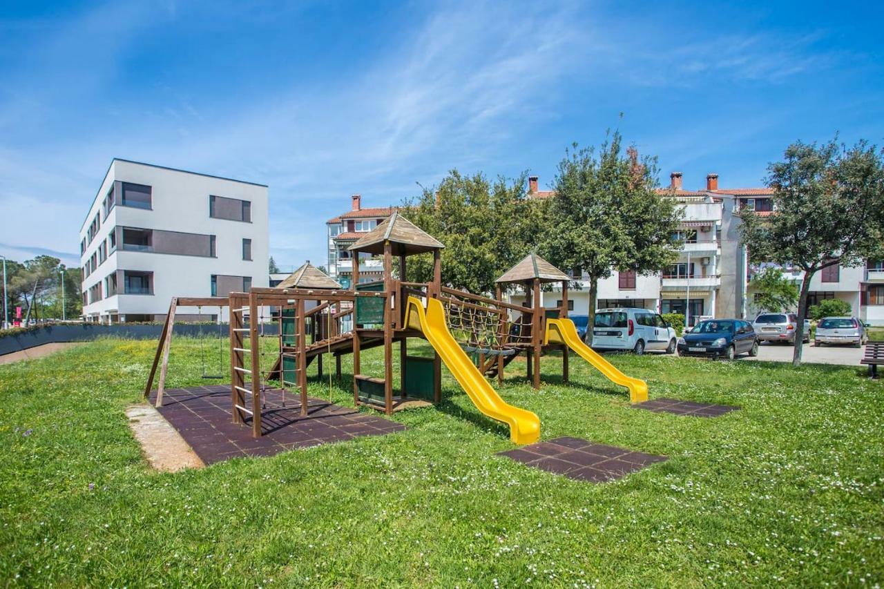 Caprice Studio Apartment Poreč Eksteriør billede