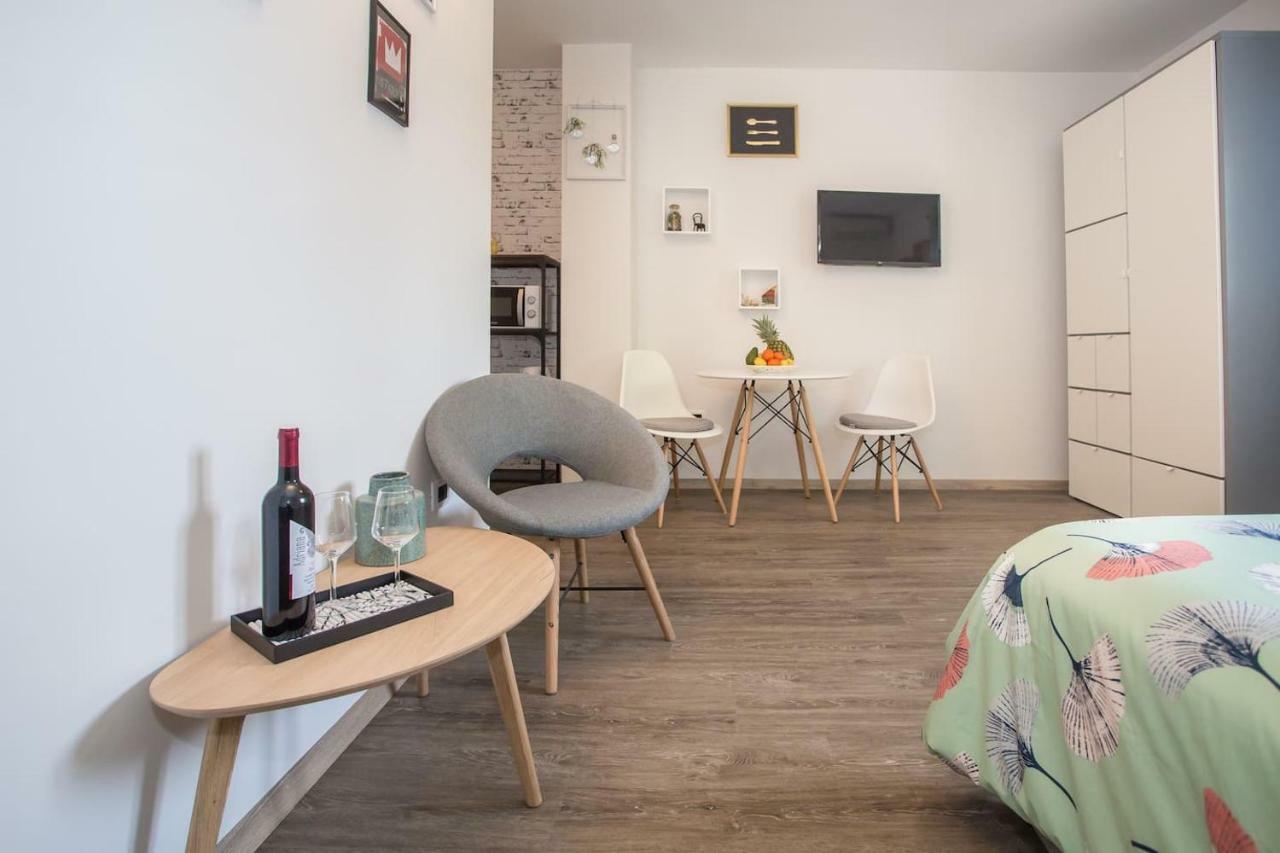 Caprice Studio Apartment Poreč Eksteriør billede